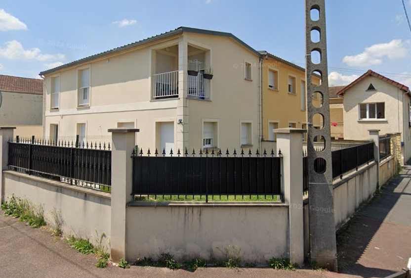 Photo d'un pavillon divisé en plusieurs habitations